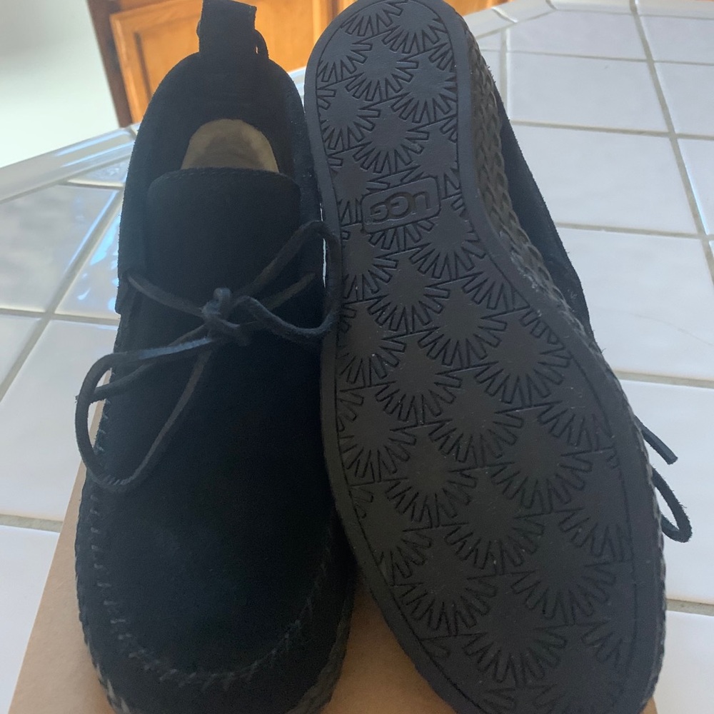 New Black Unisex UGG Mules - Picture 4 of 5